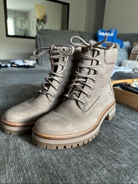 Timberland Women's Taupe Lace-Up Suede Lug Boots